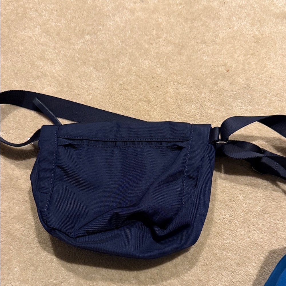 lululemon athletica Navy Crossbody Belt Bag - Picture 2 of 4